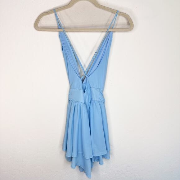 Lucy in The Sky Secret Crush Sleeveless Pleated Tie Waist Romper Sky Blue XS - Picture 8 of 14